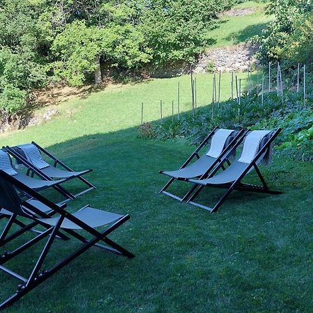 Beb Luca76 Bed & Breakfast Avise Luaran gambar