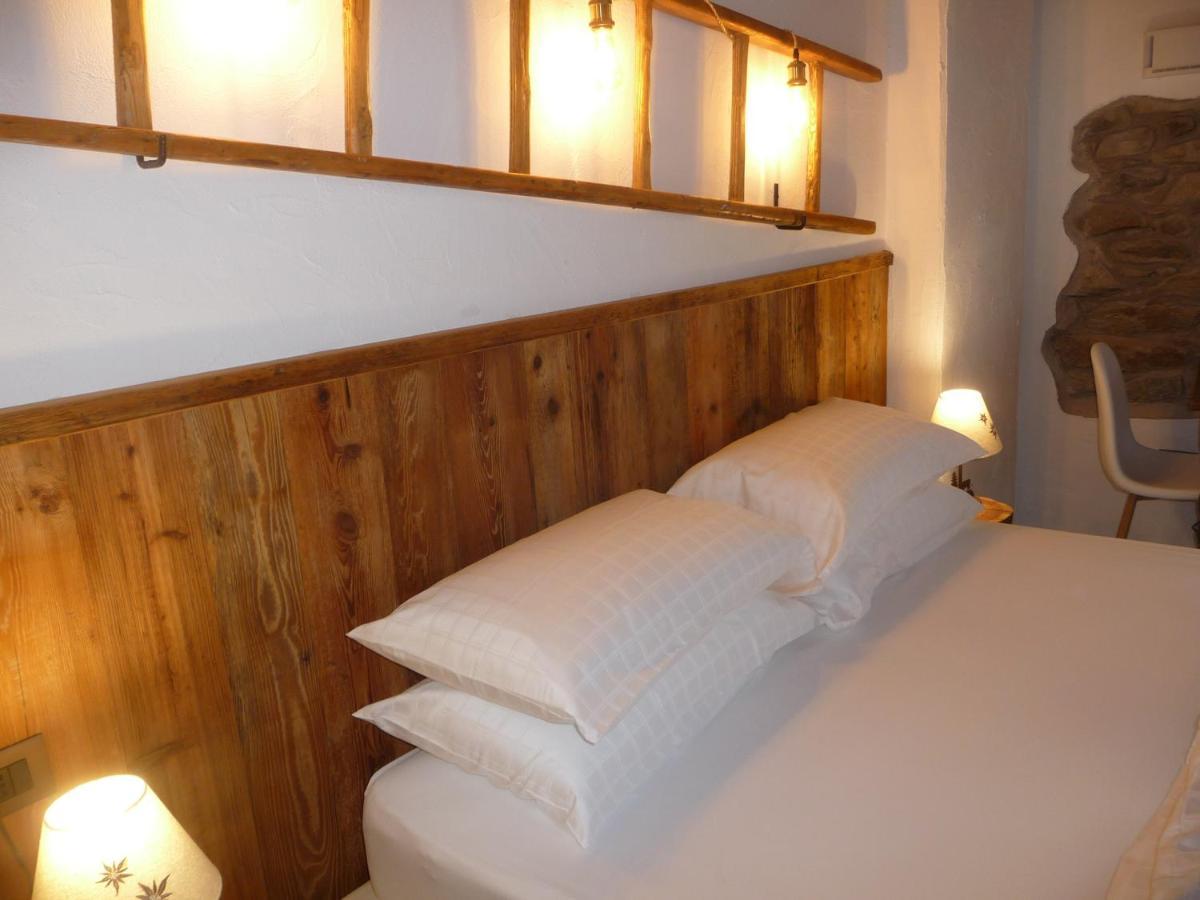 Beb Luca76 Bed & Breakfast Avise Luaran gambar