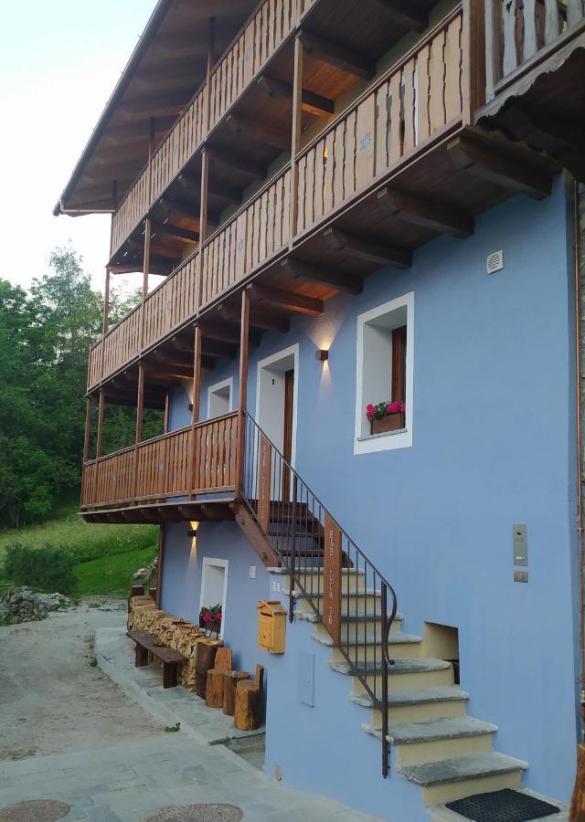 Beb Luca76 Bed & Breakfast Avise Luaran gambar
