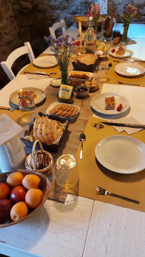 Beb Luca76 Bed & Breakfast Avise Luaran gambar